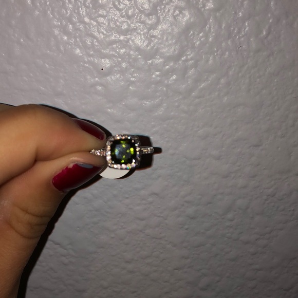 Ring - Picture 5 of 6